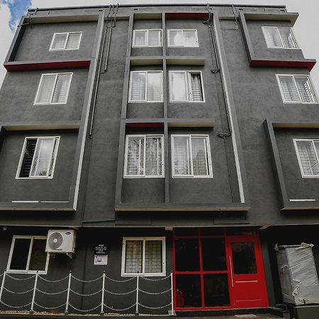 Townhouse Sarvar Hospitality Near Ascendas Park Square Mall Bangalore Exterior foto