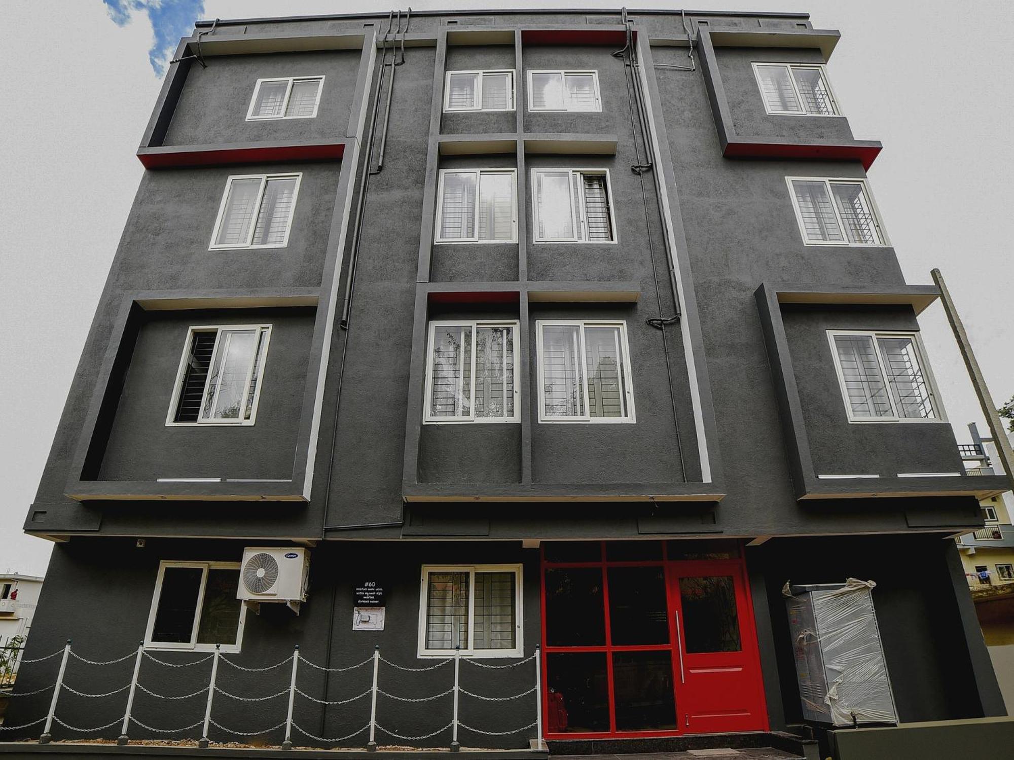 Townhouse Sarvar Hospitality Near Ascendas Park Square Mall Bangalore Exterior foto